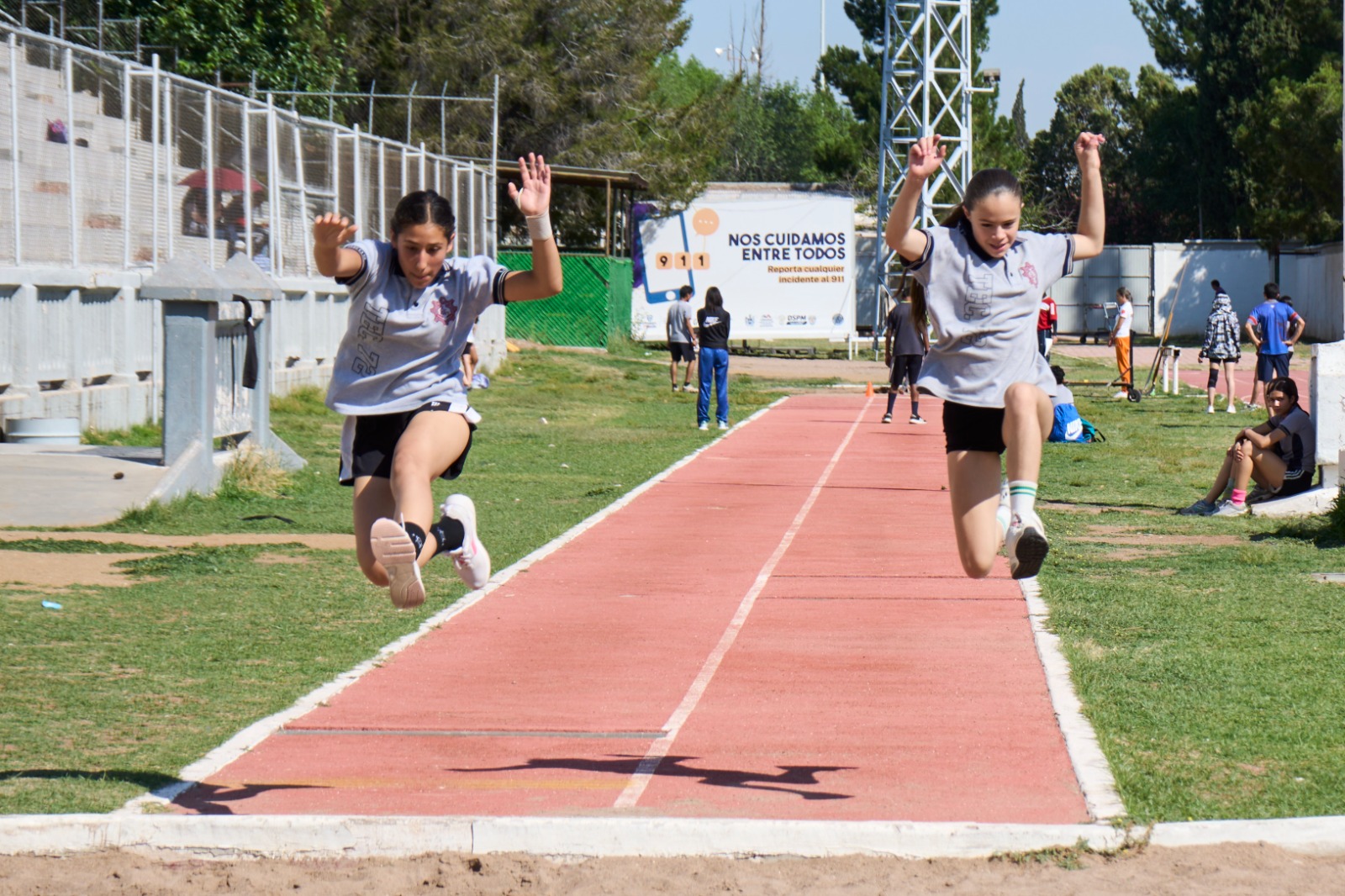 COMPITEN 200 ESTUDIANTES EN ENCUENTRO DEPORTIVO 2023  DE NIVEL SECUNDARIA