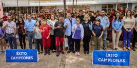 Los Servicios Educativos del Estado de Chihuahua realizó la ceremonia de abanderamiento de la delegación de estudiantes que representará al estado de Chihuahua en los Juegos Deportivos Nacionales Escolares de la Educación Básica, que se desarrollarán en la ciudad de Puebla del 23 de junio al 4 de julio.