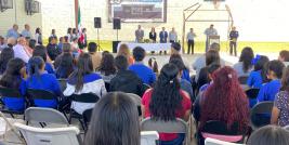 Con la presencia de estudiantes, docentes, directivos, así como padres y madres de familia, la Telesecundaria Federal Independencia, ubicada en la colonia Villa Esperanza de Ciudad Juárez conmemoró los 25 años de su fundación.