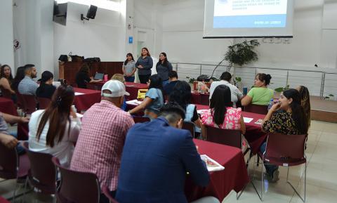 Con el objetivo de mejorar la atención y evitar omisiones en casos de agresión entre el alumnado, personal docente y administrativo de las secundarias Federal 15 y Estatal 3005, fue capacitado sobre el Protocolo Único de Actuación en casos de Violencia.