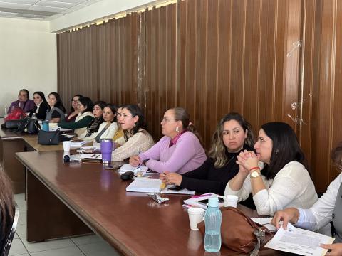 Personal directivo de Preescolar de Servicios Educativos del Estado de Chihuahua (SEECH) recibió una capacitación sobre la aplicación y cobertura del Seguro Escolar, un beneficio que ofrece Gobierno del Estado para la protección médica de todas y todos los estudiantes de Educación Básica.