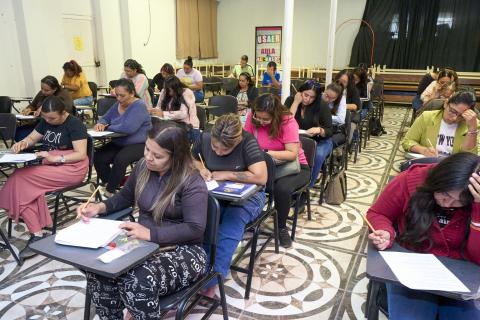 Con el objetivo de fomentar el hábito de la lectura con el ejemplo familiar, la Escuela Primaria Federal Artículo 123, desarrolló una estrategia que involucra a las madres, padres y alumnos en diversas actividades literarias.